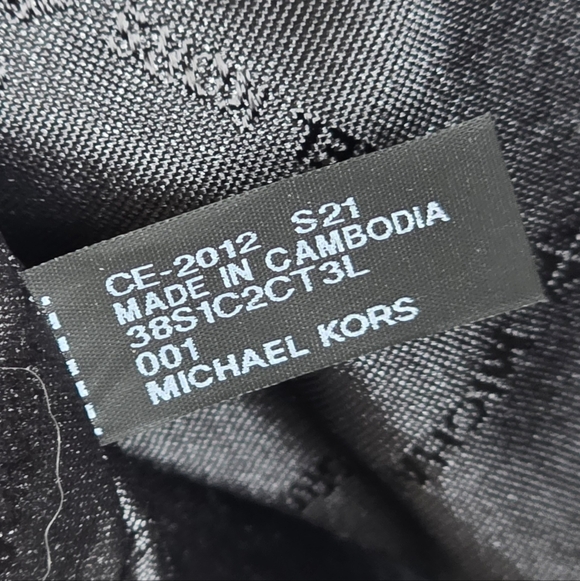 Michael Kors Coraline Large Black Shoulder Bag - Picture 6 of 7